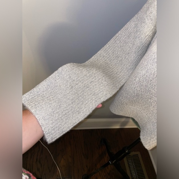 CALVIN KLEIN knit turtleneck boxy sweater - Picture 2 of 4